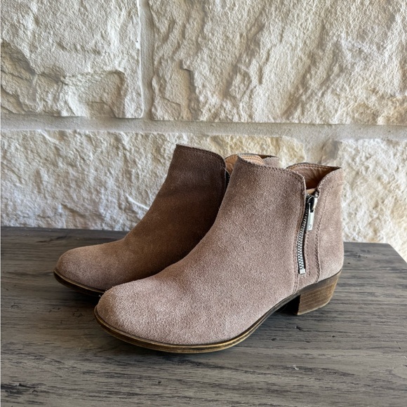 Lucky Brand Shoes - Women's Lucky Suede Ankle Boots - Taupe (7.5)
